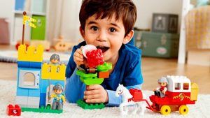 do choi lego lap ghep cho be 2 300x169 - đồ chơi lego lắp ghép